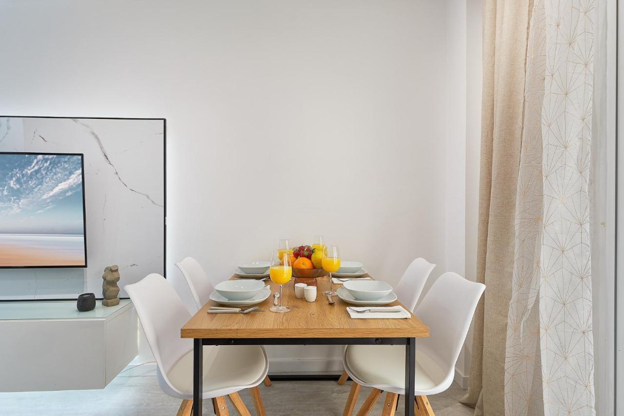 Mareva Apartment Malaga Exterior photo